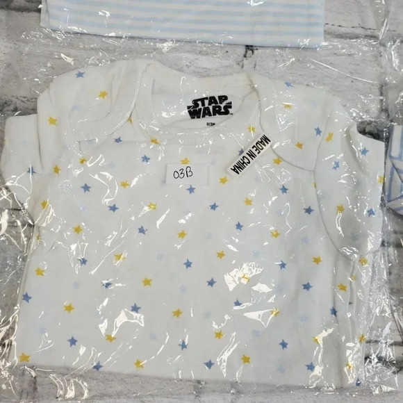0/3m Boys Bodysuit SET 1, 4pcs basic baby bodysuits. Baby Essentials - Picture 5 of 6
